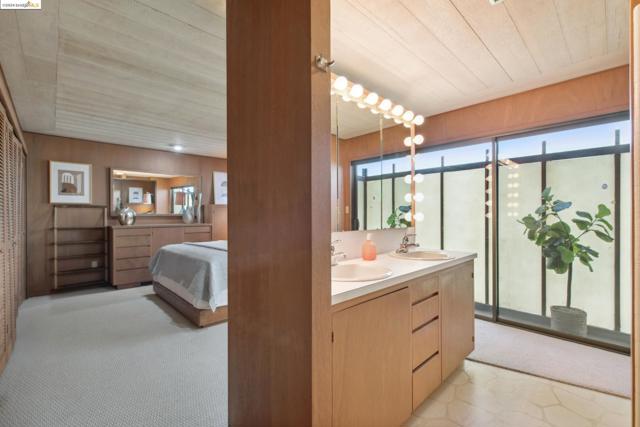 Image 37 of 60 For 6046 Monterey Ave