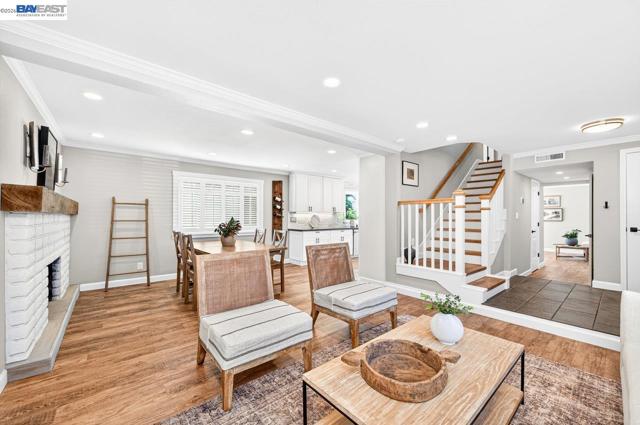 907 Hazel St, Livermore CA: https://media.crmls.org/mediaz/8199c294-5b49-4197-a4d5-2385df8380c5.jpg