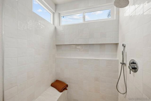 4912 Keos Way, Oceanside CA: https://media.crmls.org/mediaz/819a9927-9d87-403d-bb37-2805dce9a87c.jpg