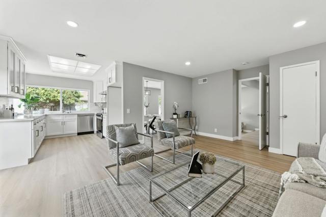 387 Menhaden Court, Foster City CA: https://media.crmls.org/mediaz/819bfaa5-07e2-455c-bd2b-74dd16b5bb67.jpg