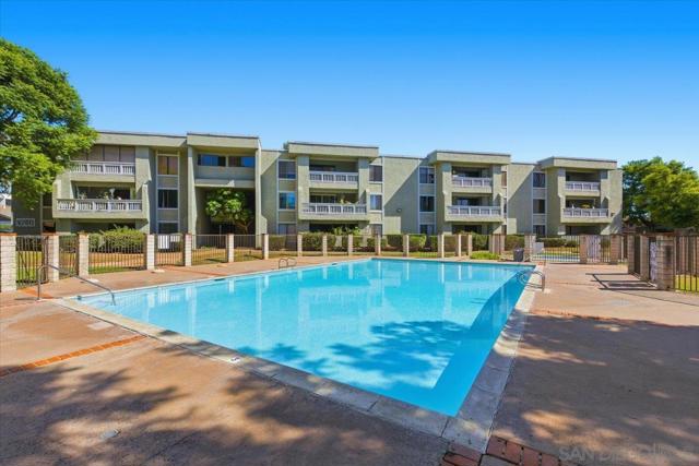 1020 E Washington Ave, Escondido CA: https://media.crmls.org/mediaz/819c27b2-9d75-48bc-9328-4623ed133627.jpg