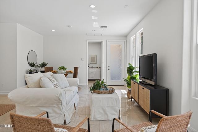 1708 Via Aracena, Camarillo CA: https://media.crmls.org/mediaz/819cae3b-c3f3-4c7b-b05b-ec4757787451.jpg