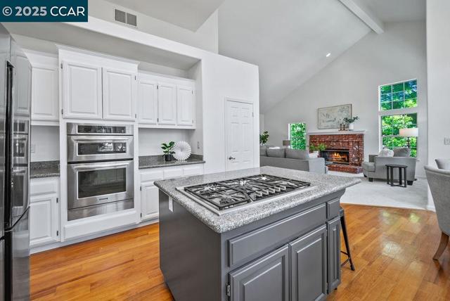 1120 Keith Drive, Concord CA: https://media.crmls.org/mediaz/819cd6f6-66f1-48f7-9c53-7ab6be4dd0e0.jpg