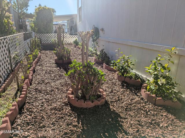 31 Via Paloma, Camarillo CA: https://media.crmls.org/mediaz/819cf9a3-b457-4bab-ab3b-71bed201b71b.jpg