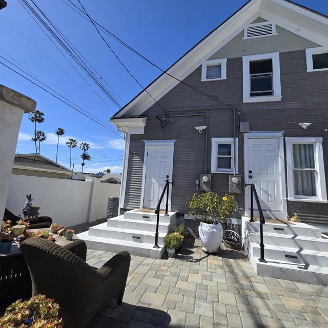 1525 Monroe Avenue, San Diego CA: https://media.crmls.org/mediaz/819d103f-ba46-407e-85da-4f4dce39441f.jpg