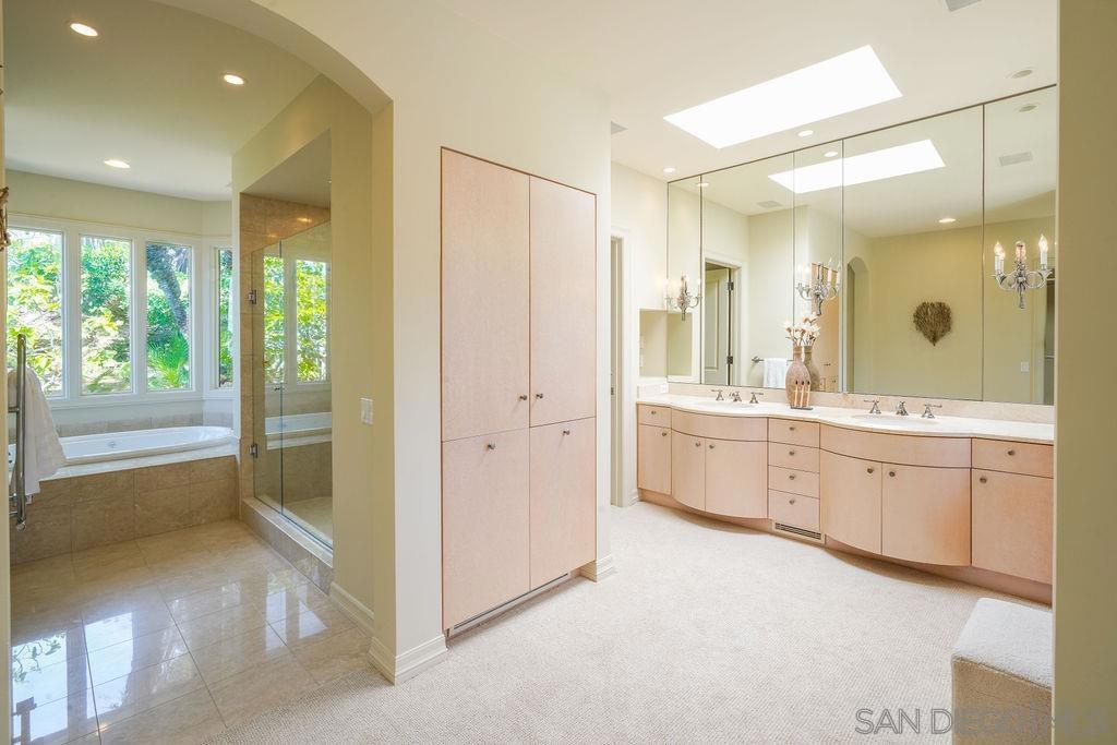 5931 La Jolla Corona - photo 16