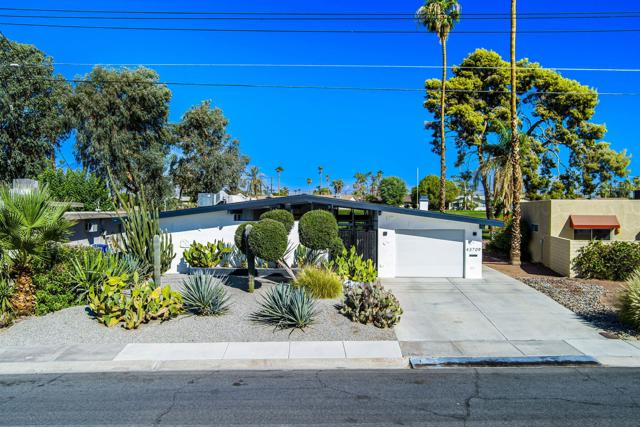 43709 Louisiana Street, Palm Desert CA: https://media.crmls.org/mediaz/819fbd97-9620-48f2-ae2d-e3bbc11c698f.jpg