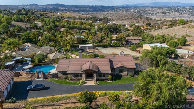 32070 Via Vera, Bonsall, California 92003, 4 Bedrooms Bedrooms, ,3 BathroomsBathrooms,Single Family Residence,For Sale,Via Vera,250020100SD