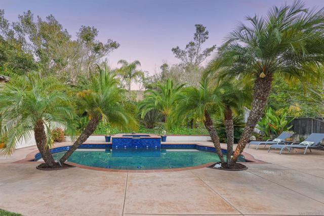 7424 La Mantanza, San Diego CA: https://media.crmls.org/mediaz/81a27a6c-bb28-4012-8901-97eb657df649.jpg