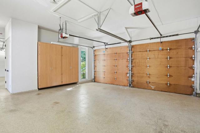 3895 Fair Oaks Boulevard, Sacramento CA: https://media.crmls.org/mediaz/81a29d75-b334-4849-943f-2a5af8401bcd.jpg