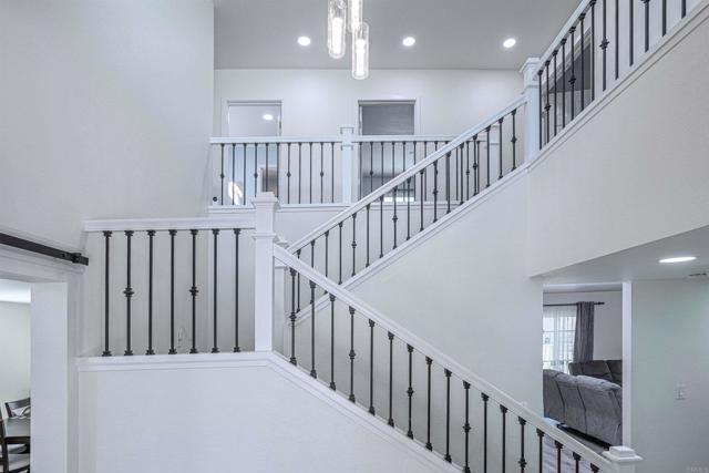 Detail Gallery Image 7 of 52 For 1751 Coltridge Ln, Bonita,  CA 91902 - 5 Beds | 2/1 Baths