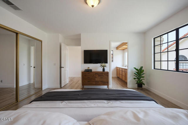 168 Courtyard Drive, Port Hueneme CA: https://media.crmls.org/mediaz/81a366c6-9594-461e-88a0-e519d021b477.jpg