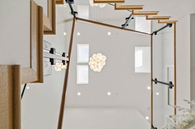 615 Chapman Drive, Campbell CA: https://media.crmls.org/mediaz/81a3f512-0247-4795-814a-335d3b08b7ad.jpg