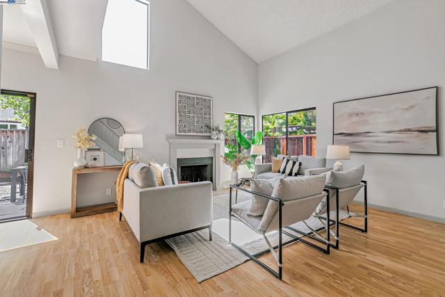 4772 Mendocino Ter, Fremont CA: https://media.crmls.org/mediaz/81a410e8-659d-47df-8d70-f751992d0a10.jpg