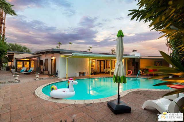 695 N Monterey Road, Palm Springs CA: https://media.crmls.org/mediaz/81a415f5-2568-4fb4-8cdb-91ae6573c958.jpg
