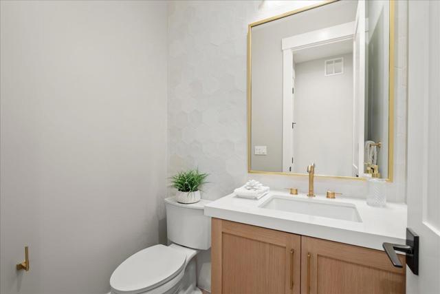 16162 E Mozart Avenue, Los Gatos CA: https://media.crmls.org/mediaz/81a42f8e-96a4-4279-812c-e9445eb12452.jpg