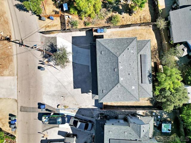 130 Scenic Dr, El Cajon CA: https://media.crmls.org/mediaz/81a444f5-2ea9-4913-b9da-242cf1b62ccc.jpg