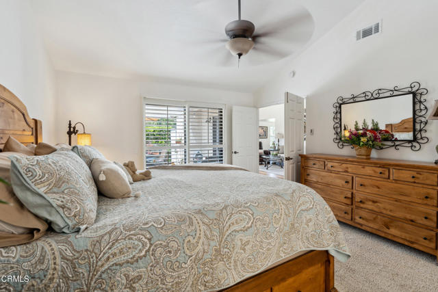 6378 Lada Avenue, Camarillo CA: https://media.crmls.org/mediaz/81a47d62-355e-4781-a8e9-e1c9a88afac8.jpg