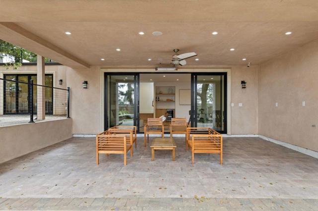 18061 Saratoga Los Gatos Road, Monte Sereno CA: https://media.crmls.org/mediaz/81a52e55-1b38-4bd5-904e-5538f9124971.jpg