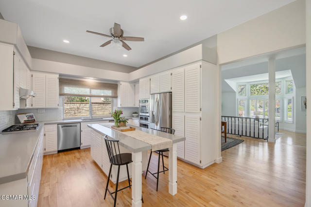 Image 14 of 69 For 4900 Kilburn Court