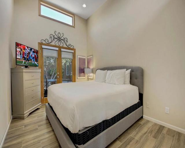 52883 Eisenhower Drive, La Quinta CA: https://media.crmls.org/mediaz/81a73299-fde6-4385-89cc-c6fa196586df.jpg