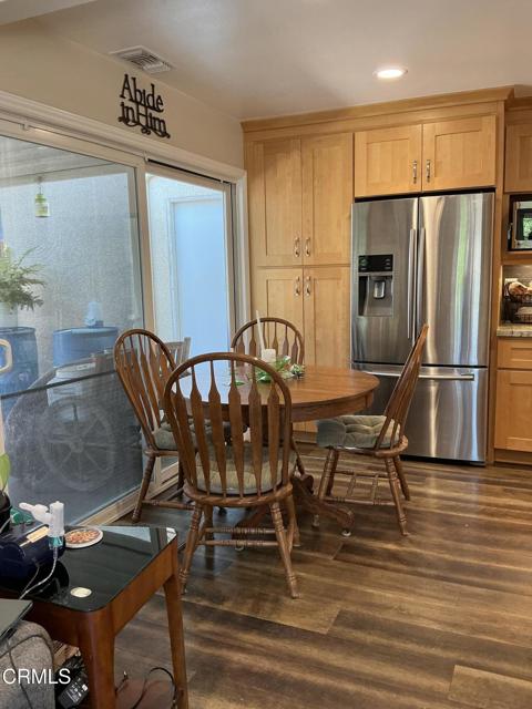 285 Second Street, Moorpark CA: https://media.crmls.org/mediaz/81a7dec7-dde5-4134-b33b-4153c1f84851.jpg