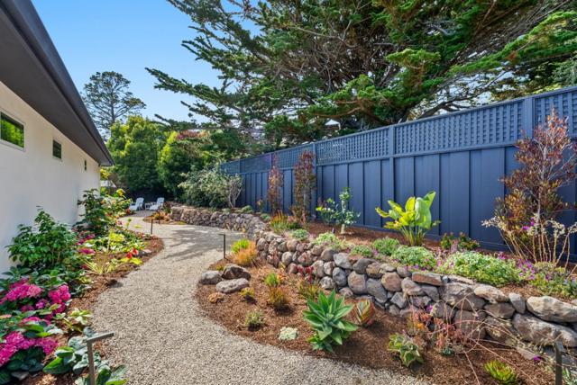 25865 N Mesa Drive, Carmel CA: https://media.crmls.org/mediaz/81a84631-1fef-442a-9474-2313258ce7dc.jpg