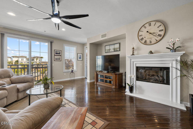 Detail Gallery Image 16 of 30 For 1544 Seabridge Ln, Oxnard,  CA 93035 - 2 Beds | 2 Baths