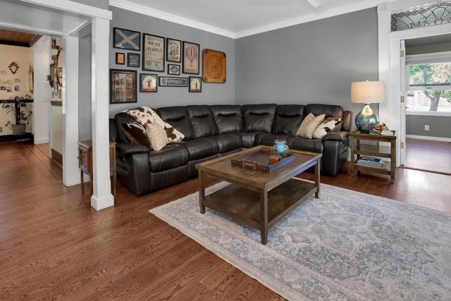 280 Fairview Avenue, Ben Lomond CA: https://media.crmls.org/mediaz/81aa0d53-0632-4c11-82a0-4625d013e03a.jpg