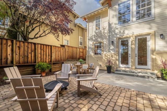 5 Tuscany Court, Scotts Valley CA: https://media.crmls.org/mediaz/81aa7738-966f-49f3-8aa5-236e4b18af4f.jpg