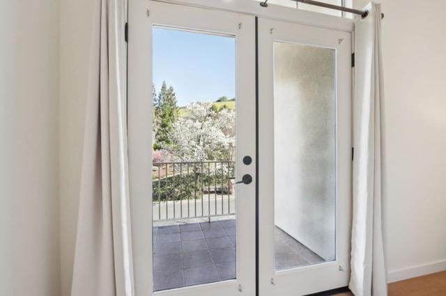 6035 Assisi Court, San Jose CA: https://media.crmls.org/mediaz/81aaa027-1cd7-4676-b043-c522ebd5f48e.jpg