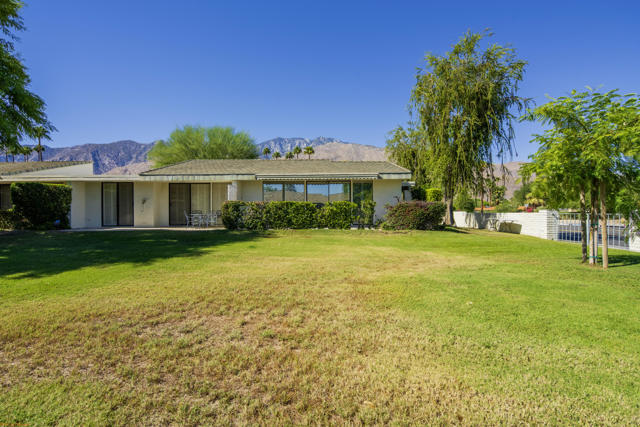 1000 Saint Thomas Circle, Palm Springs, CA 92264