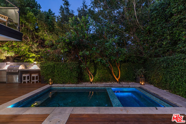 5 Bed Home for Sale in Los Angeles, California