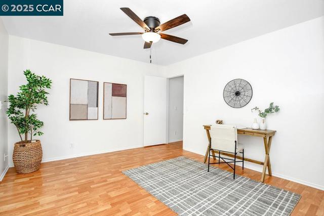 4782 Starflower Dr, Martinez CA: https://media.crmls.org/mediaz/81ad8581-bf39-43af-bd66-023e238d074a.jpg
