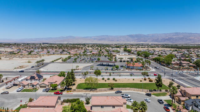 50031 San Solano Road, Coachella CA: https://media.crmls.org/mediaz/81ae54b8-792b-47df-b726-4ce94cce3356.jpg