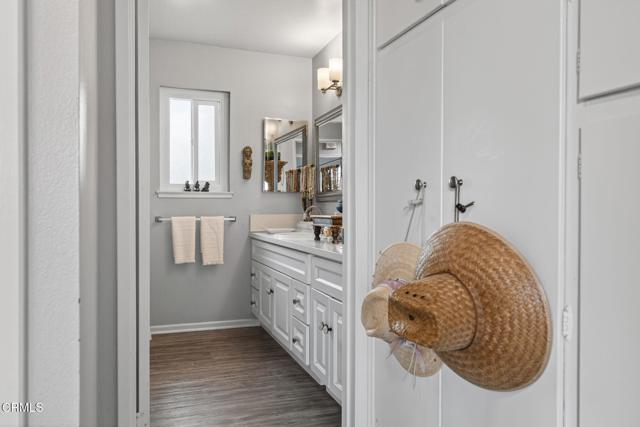 269 E Elfin Green, Port Hueneme CA: https://media.crmls.org/mediaz/81af2095-6709-4fdd-bcea-804aef8c84a1.jpg