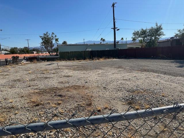 73451 Colonial Drive, Thousand Palms CA: https://media.crmls.org/mediaz/81afaee6-0686-41b7-86ca-61e166d6913c.jpg