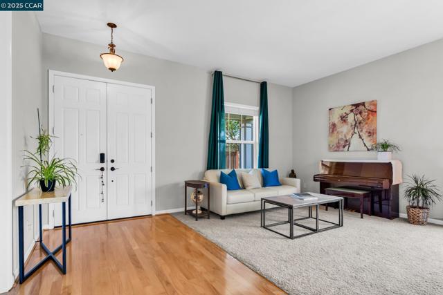 1731 Palmer Dr, Concord CA: https://media.crmls.org/mediaz/81b0570c-201f-4676-a158-152ebf9e9b45.jpg