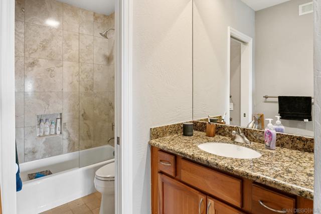 3460 Columbia St, San Diego CA: https://media.crmls.org/mediaz/81b0bdbb-0be6-4f2e-b3e6-f7e2b3571631.jpg
