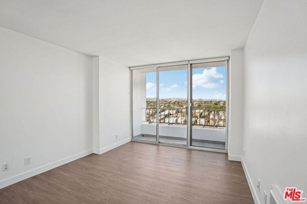 MLS #25607067 image #18