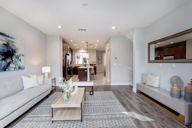 426 Ellicott Loop, San Jose CA: https://media.crmls.org/mediaz/81b14005-fc0d-4e69-8e86-d452f3ce1a38.jpg