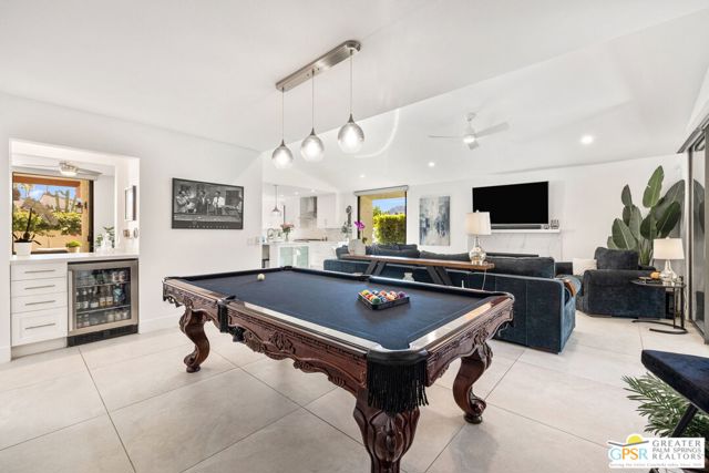 1095 S La Verne Way, Palm Springs CA: https://media.crmls.org/mediaz/81b1a946-1daa-4601-b4a9-2aa7531e43b1.jpg
