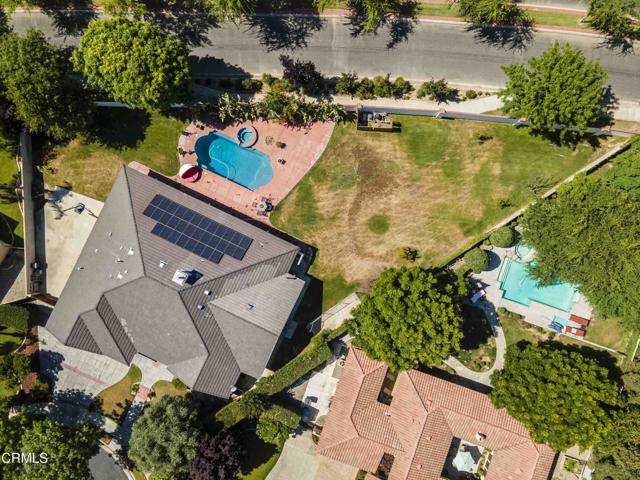 3007 Springbank Court, Bakersfield CA: https://media.crmls.org/mediaz/81b27da4-99e5-4acf-aaca-f501841077c5.jpg