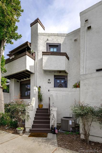 2298 Caminito Pajarito, San Diego CA: https://media.crmls.org/mediaz/81b31cc9-adc9-48fd-810b-20a9ced9894f.jpg