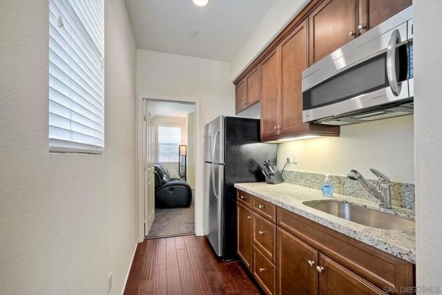 5324 Bella Vista St, Santee CA: https://media.crmls.org/mediaz/81b38352-482c-4b2f-bbe3-cf07ad2d5329.jpg