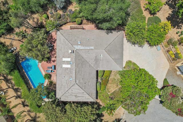 Detail Gallery Image 6 of 60 For 1575 Larson Ln, Fallbrook,  CA 92028 - 3 Beds | 2/1 Baths