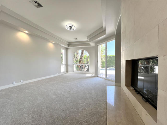 79015 Via San Clara, La Quinta CA: https://media.crmls.org/mediaz/81b5b12b-4254-4621-8676-e7ca1724b917.jpg