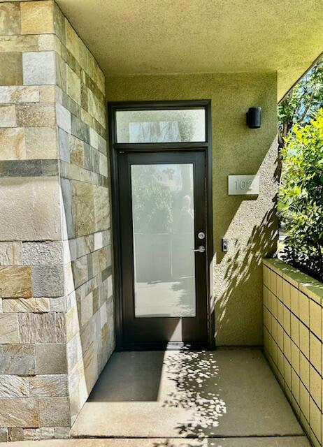 870 E Palm Canyon Drive, Palm Springs CA: https://media.crmls.org/mediaz/81b5ccf1-b4b0-415c-bd01-43e0080aa0c4.jpg