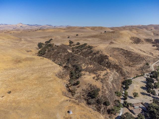 0 Airline Highway, Tres Pinos CA: https://media.crmls.org/mediaz/81b6511e-688f-44d4-b13c-83d1a5da78f9.jpg