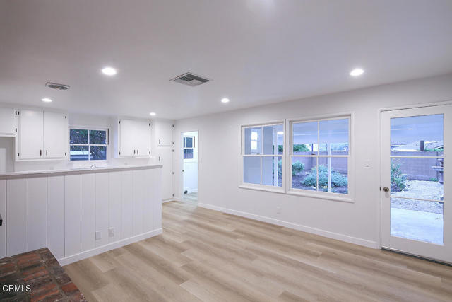 Detail Gallery Image 7 of 29 For 6429 Creemore Ln, Tujunga,  CA 91042 - 3 Beds | 2/1 Baths